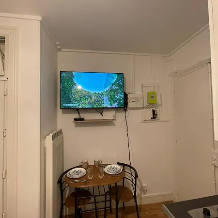 Dame De Fer Apartment