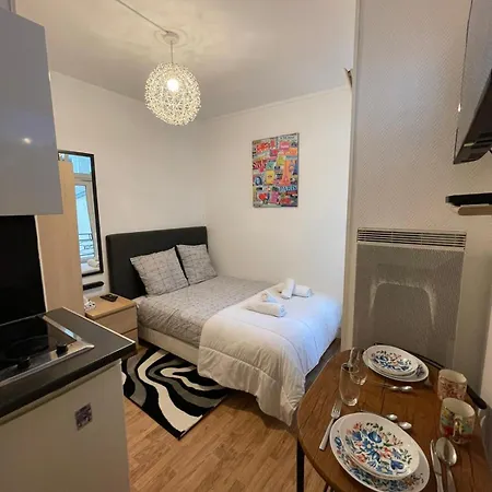 Dame De Fer * باريس