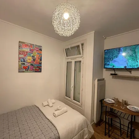 Dame De Fer شقة *