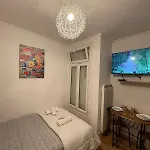 Dame De Fer Apartmán *